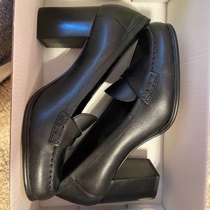 Micheal Kors Buchanan block heel leather loafers